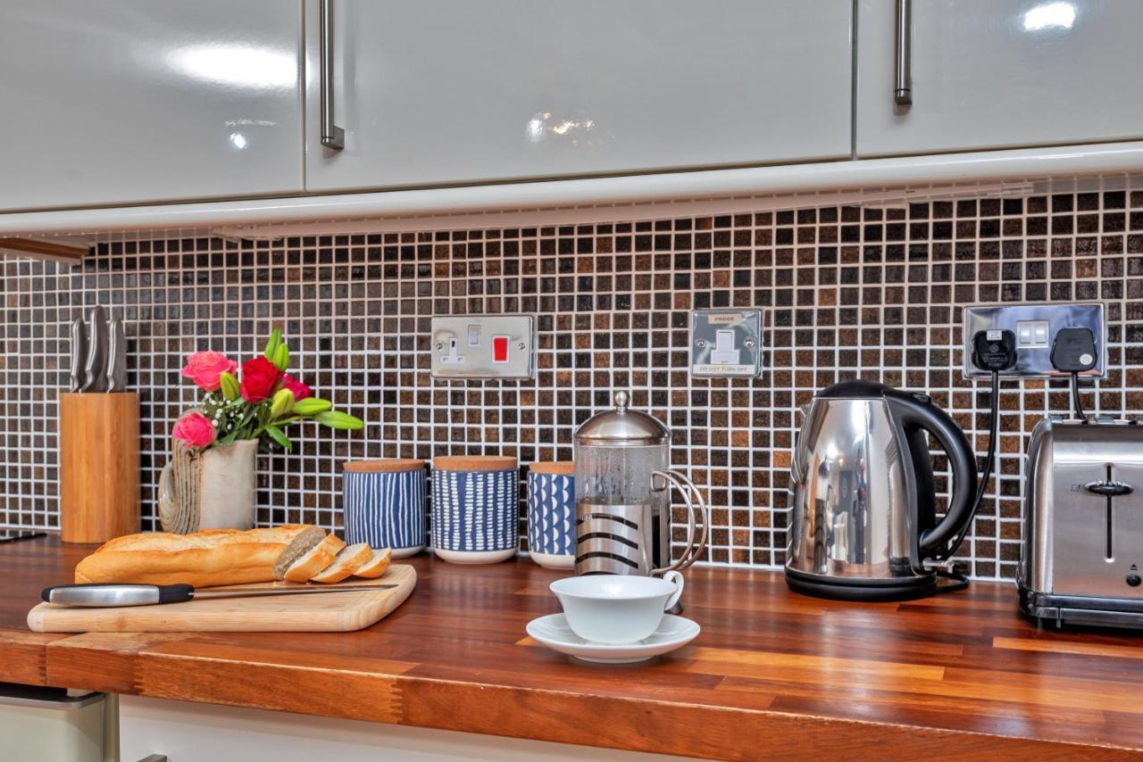 Finest Retreats - Oystercatcher Apartment Whitby